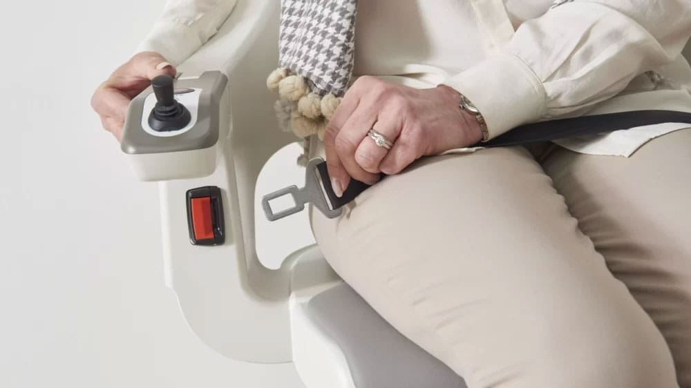 Use of Seatbelt for Access BDD HomeGlide Straight Stair Lift Demonstrated by User